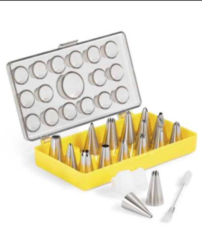 MARTHA STEWART – 19 Piece Icing Tips Set