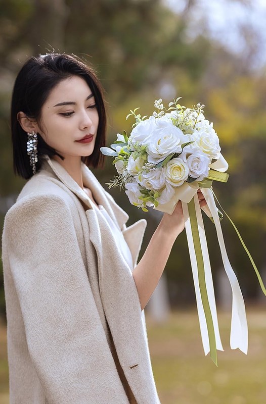 Feiluoyi Wedding Bridal Bouquet Bridesmaid Bouquet Artificial Wedding Bouquet gallery