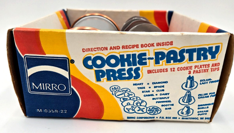 Vintage Mirro Cookie Pastry Press Complete Set Box Recipe Book USA M-0358-22 gallery