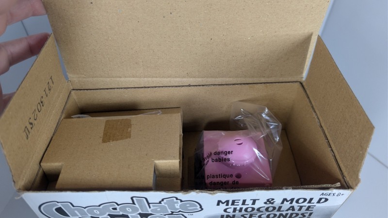 Chocolate Magic Melt & Mold Kit 16 Molds Spin Master Toys New - like Hersheys ! gallery