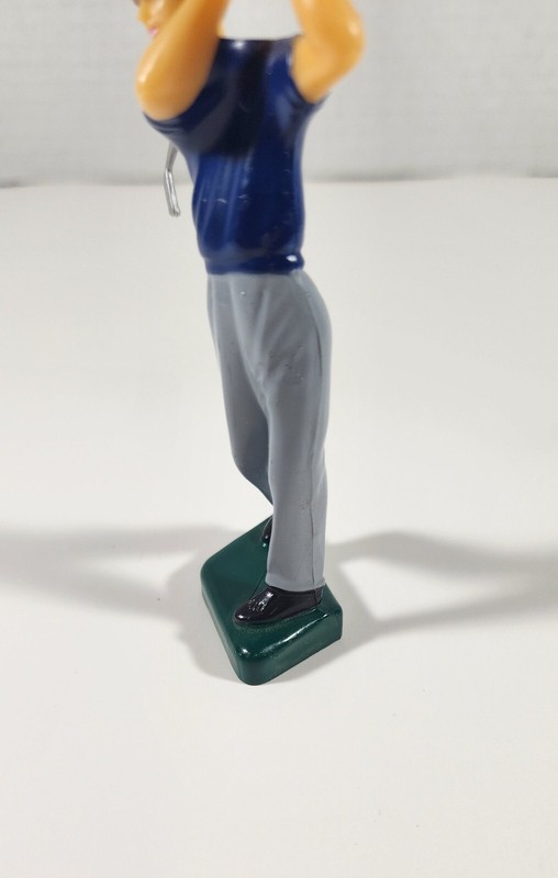 VINTAGE WILTON CHICAGO PLASTIC MAN GOLFER FIGURE DECOR GOLF gallery