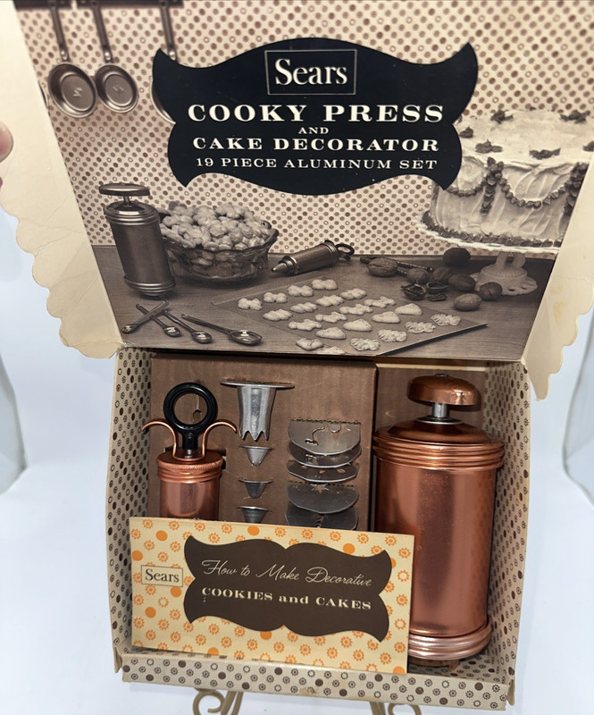 VTG Sears Cooky Cookie Press Cake Decorator Aluminum 19 PC Set Booklet Recipes