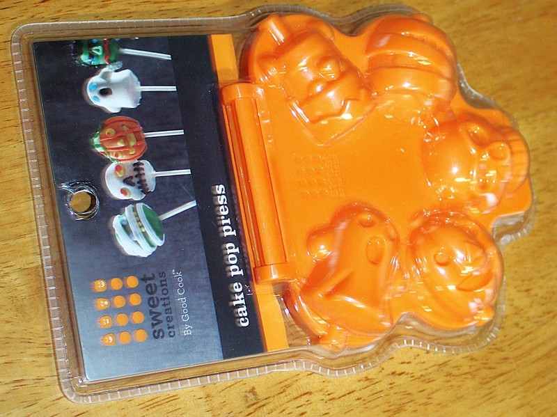 SWEET CREATIONS HALLOWEEN CAKE POP PRESS by Good Cook - 5 designs - Plastic gallery