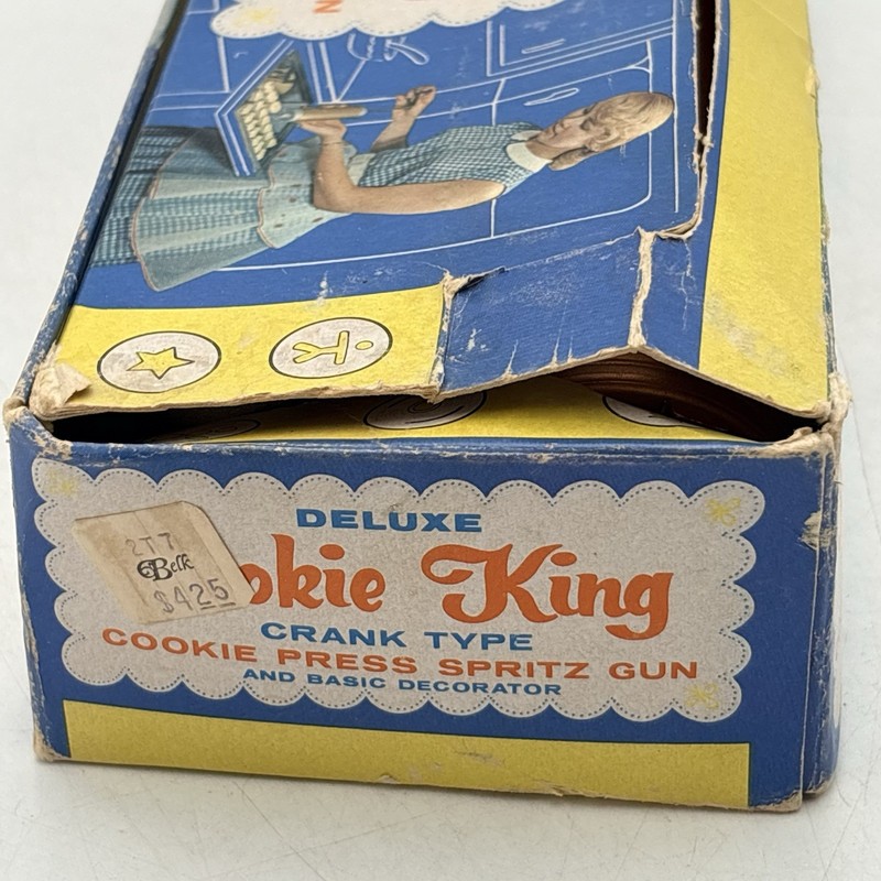 Nordic Ware Deluxe Cookie King Crank Cookie Press Spritz Gun 20 Discs (10 Bonus) gallery