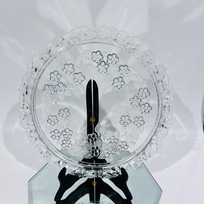 Walther Glas by Mikasa Carmen Cake Plate Stand Frosted Floral Retired Pattern gallery