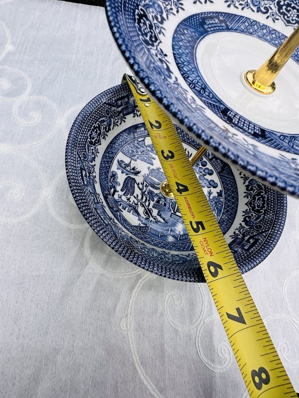 2-Tier Cake/Dessert Stand Blue willow pattern w/ Gold Tone Handle gallery