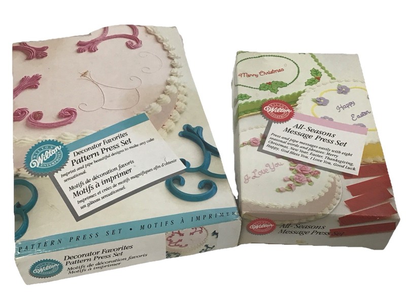 WILTON VTG CAKE DECORATING PRESS SET NEW,ALL SEASON MESSAGE CHRISTMAS EASTER gallery