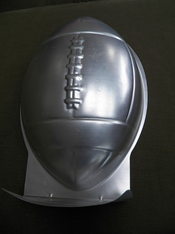 USED Wilton Cake Pan RETIRED Heart With Open Egg Snowman Football ICE MOLD