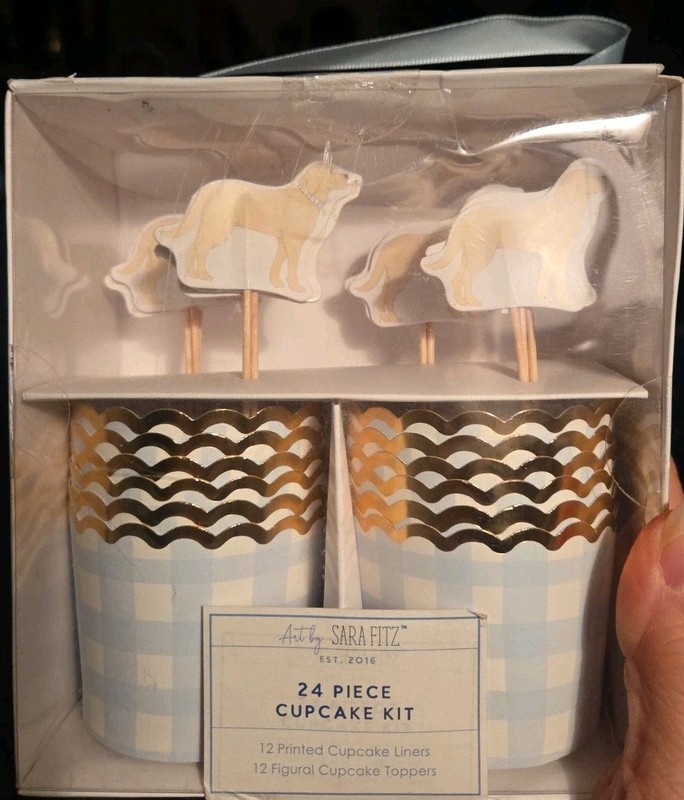 SARA FITZ 24 Pc. Cupcake Kit 12 Liners/ 12 GOLDEN RETRIEVER Toppers Gold Foil