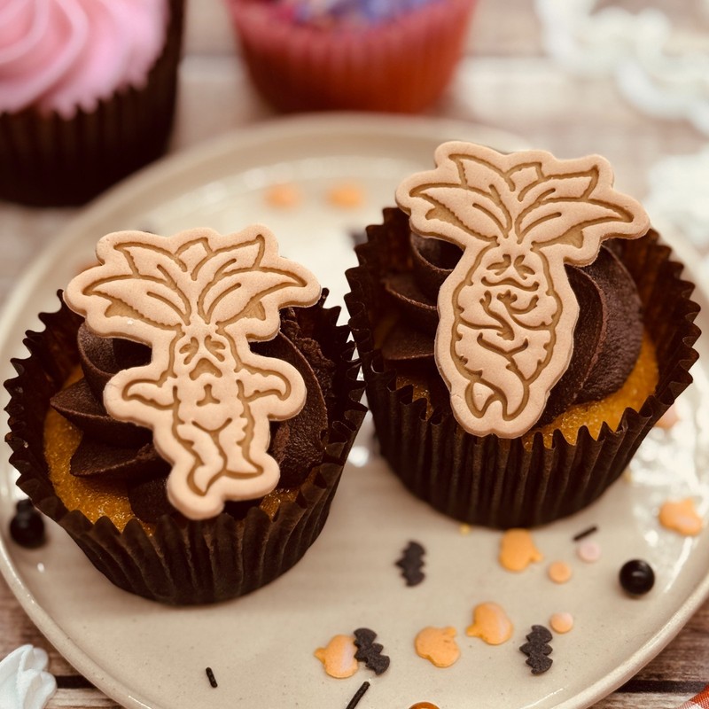 Mandrake Roots Mini Cookie Cutter + Stamp Set (Screaming & Shy) Halloween Baking gallery