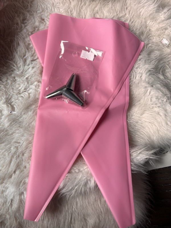 Star Icing Nozzle & Piping Bag Set, Reusable Plastic/Metal, Pink/Silver