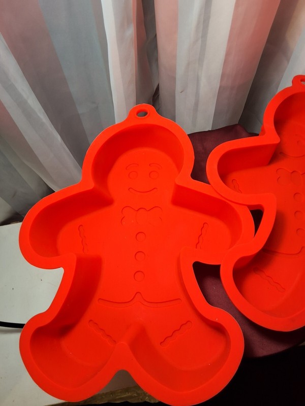 2 GINGERBREAD MEN SILICONE MOLDS, RED PREOWNED, NEVER USED gallery