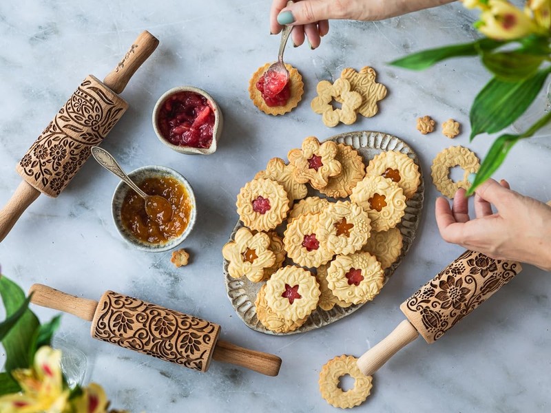 SPRING FLOWERS Embossing Rolling Pin with 16 Different Flowers in Squares. Do... gallery