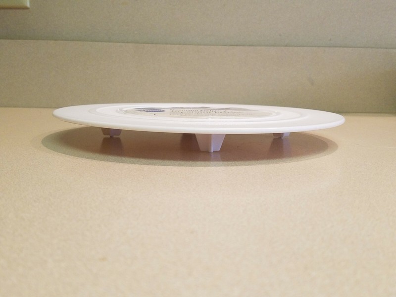 Wilton Decorator Perferred 10" Smooth-Edge Separator Plate #302-4103 (NEW) gallery