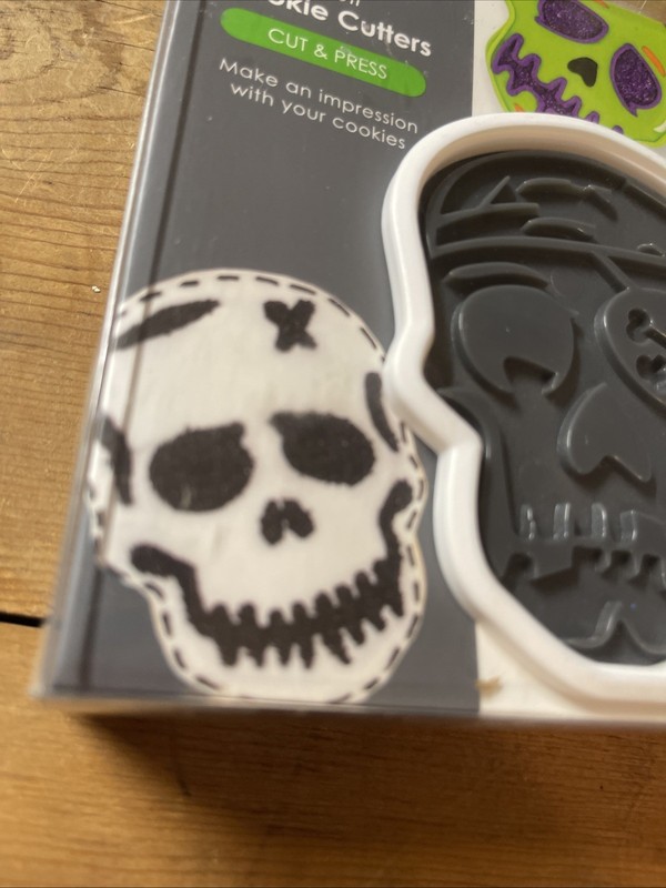 NIP Tovolo Skull Cookie Cutter Set of 6 Stamps with Cutter Halloween Ready gallery