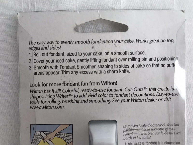 NEW Wilton Fondant Smoother: Easily Smoothes Fondant Covered Cakes gallery