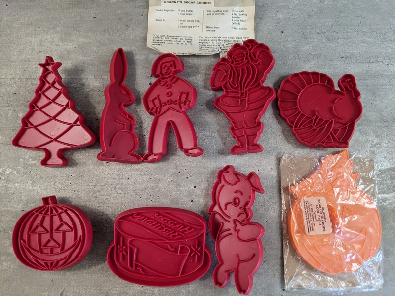 Vintage TUPPERWARE Cookie Cutter Holiday Set of 8 Plastic Baking Birthday Xmas