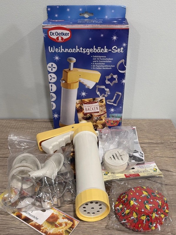 Dr Oetker Cookie Press With Molds / Cutters / Piping Tips Weihnachtsgeback Set