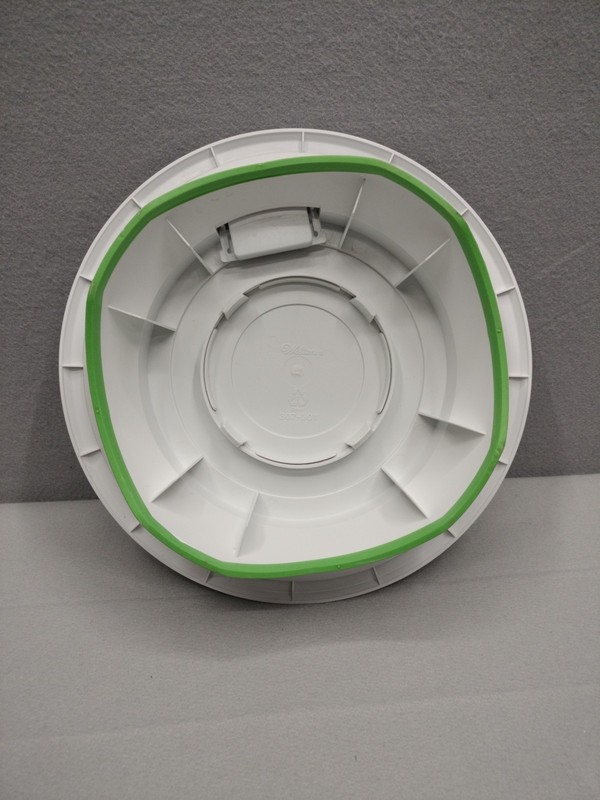 Wilton Trim-N-Turn Ultra Cake Turntable 12 Inch Rotating Decorating Stand Locks gallery