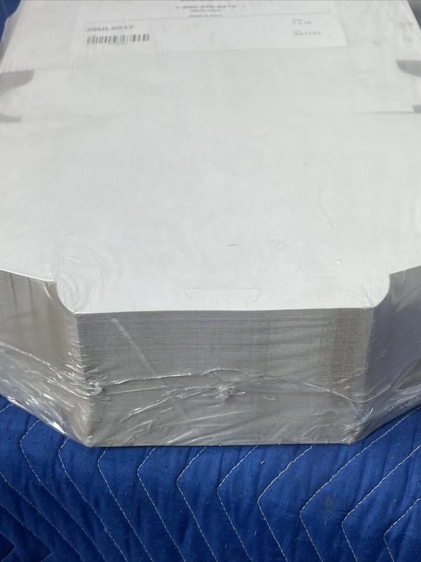 lot 250 uline cake boxes s-16811 Cake Boxes - 7”x 7”x 3", White gallery