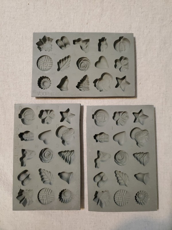 3 Voorhees Natural Rubber Mold Candy Butter Frosting 15 Cavities Holidays Baking