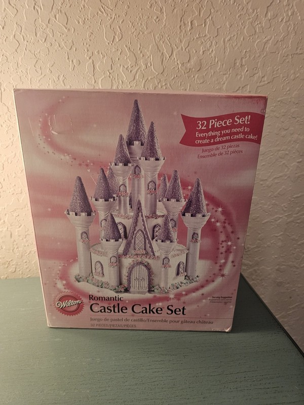 New/Old Stock 2008 Wilton Romantic Castle Cake Set, 32 Piece-In Box