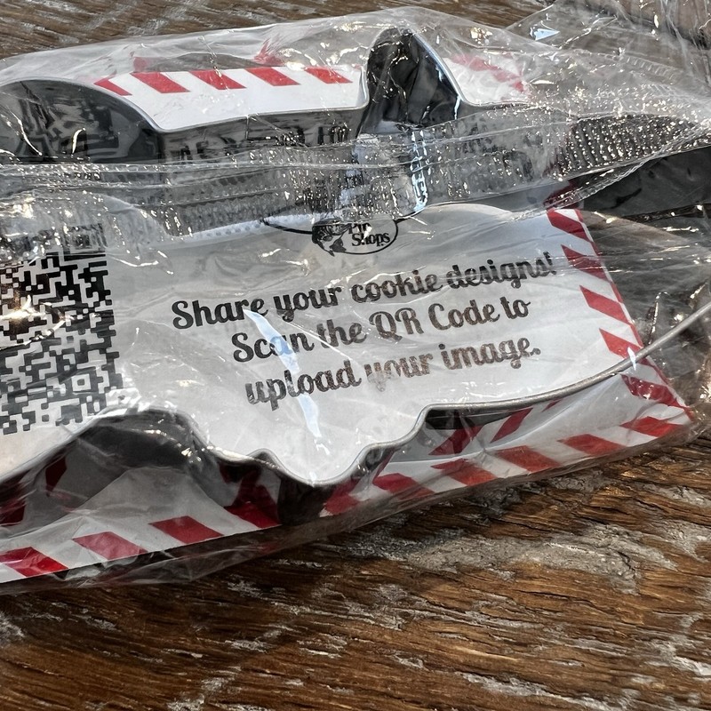 Bass Pro Shop Cookie Cutter /w Recipe NEW Sealed Metal Santa Fish Cookies 5.5" gallery
