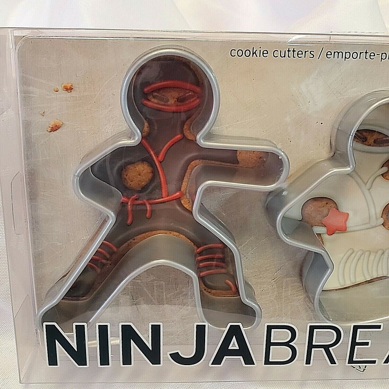 FRED NINJABREAD MEN NINJA COOKIE CUTTERS SET OF 3 FUN KARATE BAKING KIDS PARTY gallery