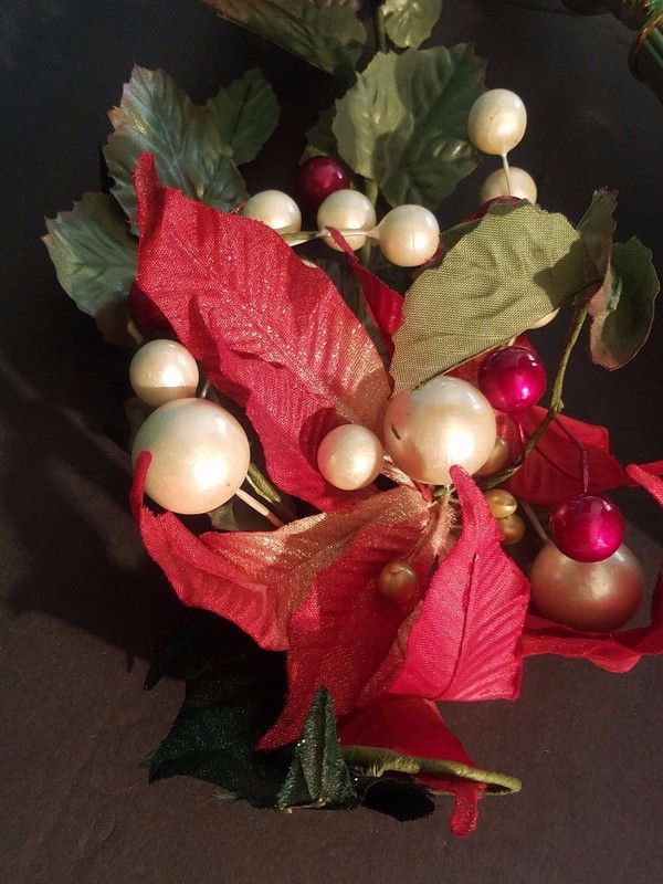 HOUSE OF LLOYD Christmas Around The World Poinsettia CANDLESTICK IN ORIGINAL BOX gallery