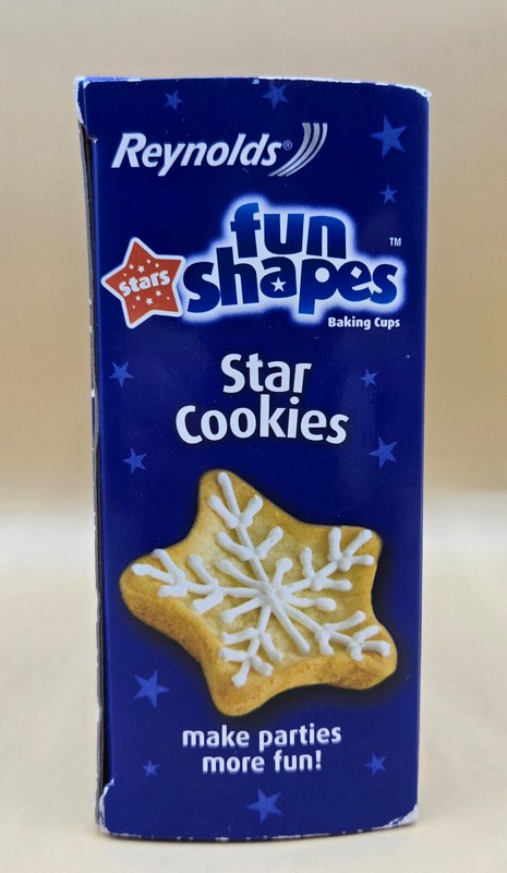 Reynolds 12 Foil STAR FUN SHAPES Baking Cups 3.5oz, Cookies, Jello, Cakes, NEW gallery