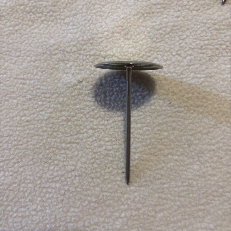 Ateco #907 1 1/2in. x 3in. Stainless Steel Flower Nail
