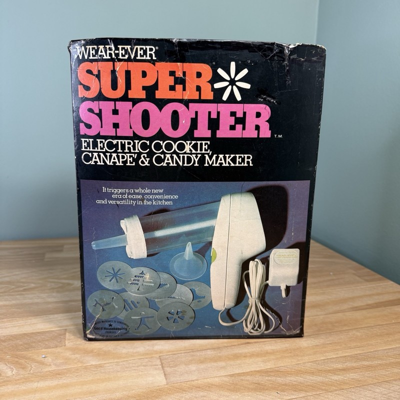 VTG Wear-Ever Super Shooter Electric Cookie Canape Candy Maker WORKS COMPLETE gallery