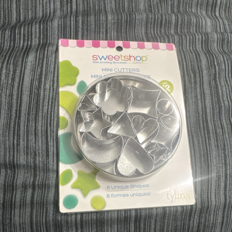 Sweetshop Mini Metal Cookie Cutter Set 12-Pack Assorted Shapes Silver gallery