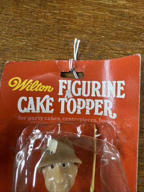 Vintage Wilton Fisherman Figurine with Pole Missing Pipe And Boot gallery