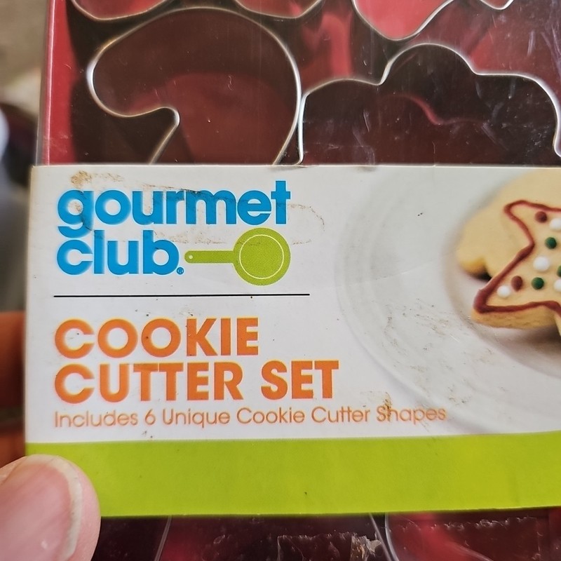 Gourmet Club COOKIE CUTTER SET New 6 Metal Cookie Cutter Shapes in Box& Others gallery