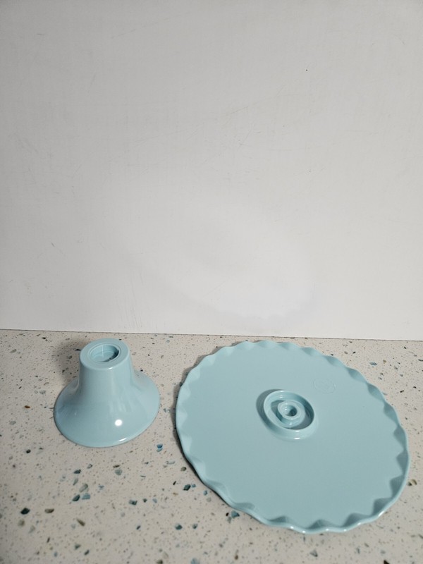 Sussie Cakes Stand Brand New Teal Aqua Color Scallops Edge 10" X 3" gallery