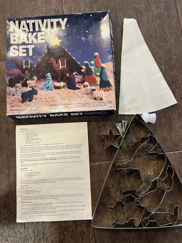 Vintage Fox Run Nativity Scene Cookie Cutter Bake Set 12 Piece w/ Box Instruct gallery