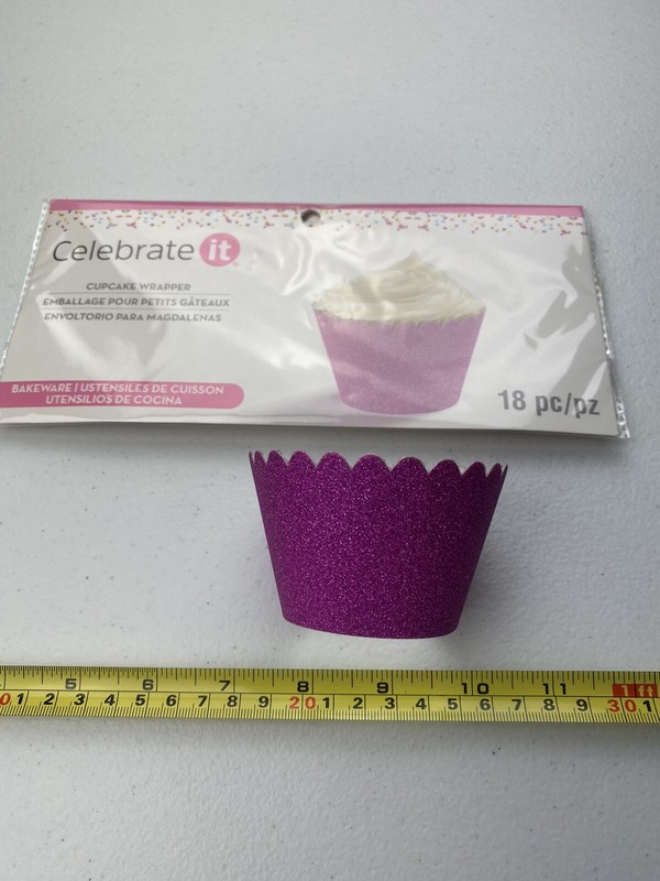 NEW Celebrate It Cupcake Wrappers 18 Pieces Glittery Pink K gallery