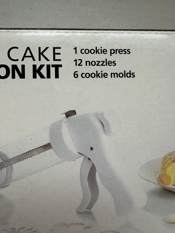 Homemate Cookie & Cake Decoration Kit gallery