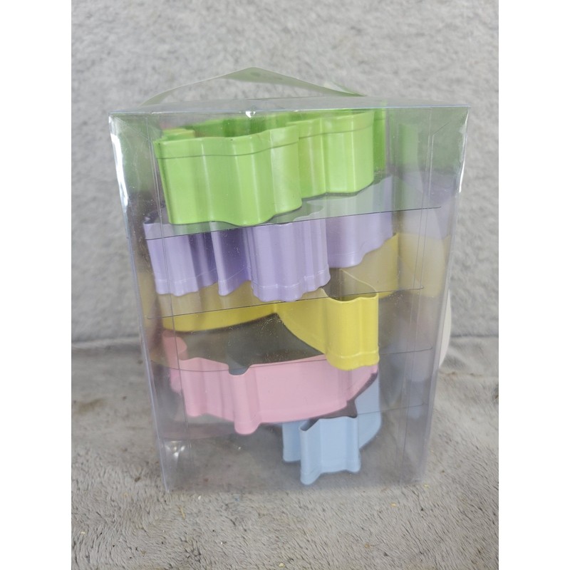Williams Sonoma Garden Patch Cookie Cutters Set of 5 Frog Butterfly Ladybug gallery