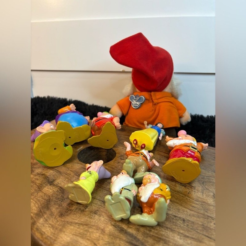Snow White & 7 Dwarfs Set Hard Plastic + Plush Grumpy Disney Cake Toppers Lot gallery