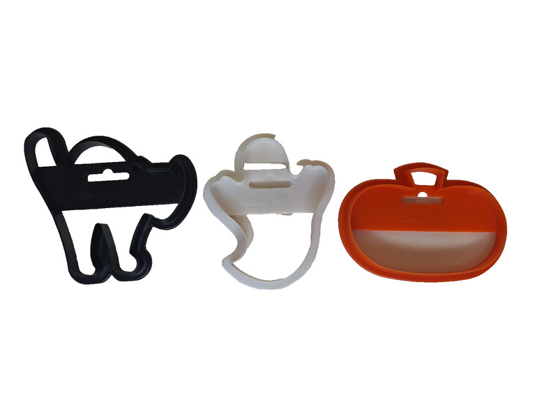 SET OF 3 Vintage 1991 Wilton Plastic Halloween Cookie Cutters Cat Pumpkin Ghost