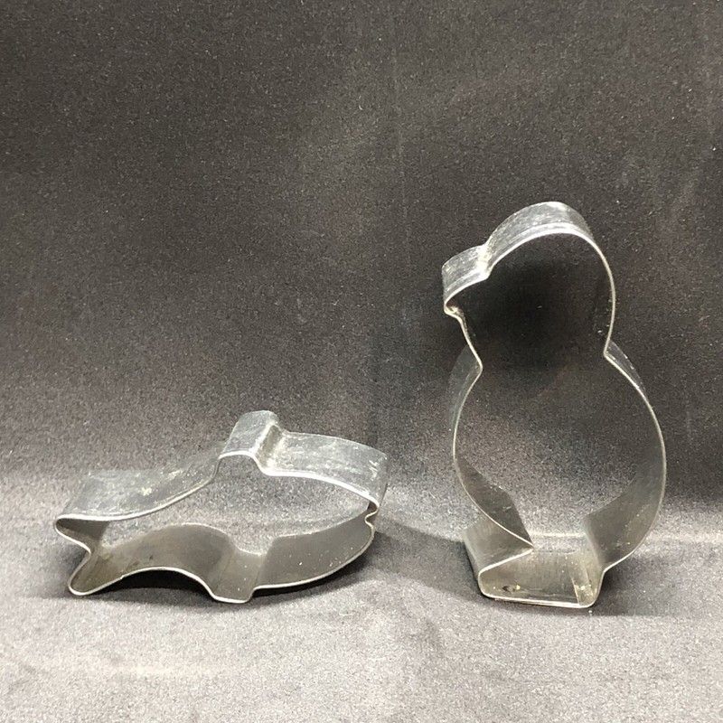 Vintage Lot Of 8 Classic Metal Cookie Cutters Spring Easter Rabbit Flowers Fish gallery