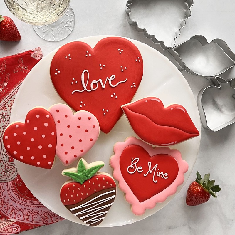 Ann Clark Valentines Day Cookie Cutters 5-Pc Set Made in USA Hearts, Strawber...