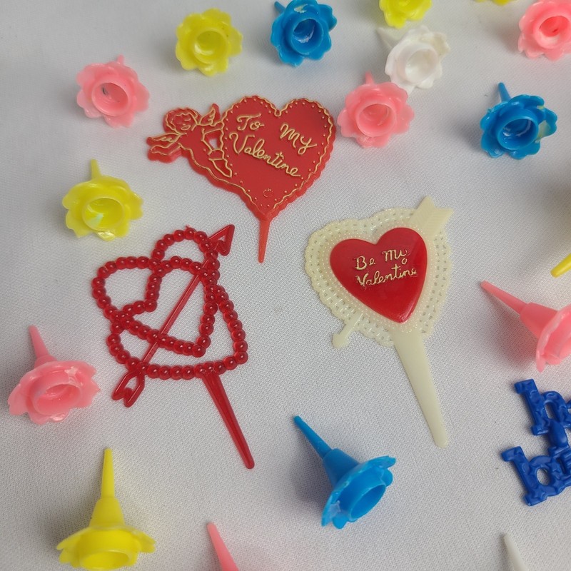 Vintage Lot Cupcake Cake Toppers Picks Birthday Valentine's Clowns Flowers 43 Pc gallery
