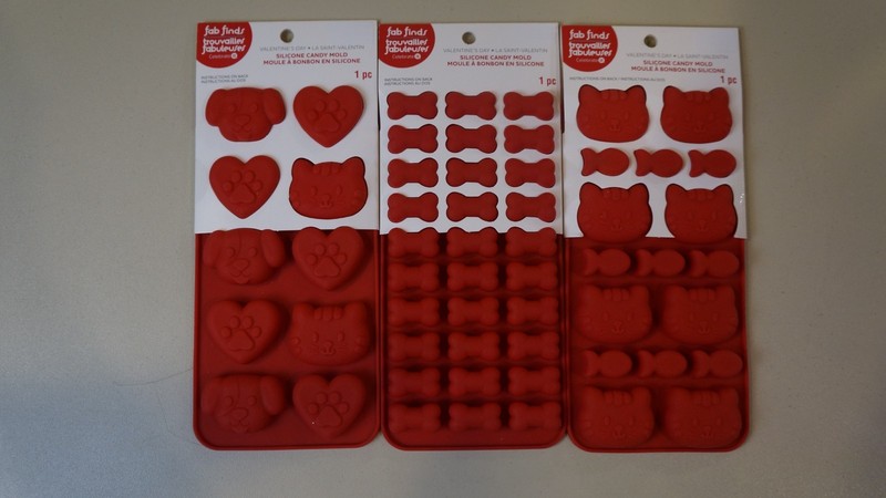 Lot of 3 New Silicone Candy Mold Chocolate Treat Assorted Pets Cat Dog Bones