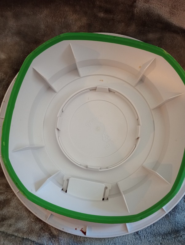 Wilton Trim-N-Turn Ultra Cake Turntable Lazy Susan Cake Decorating Stand - Locks gallery