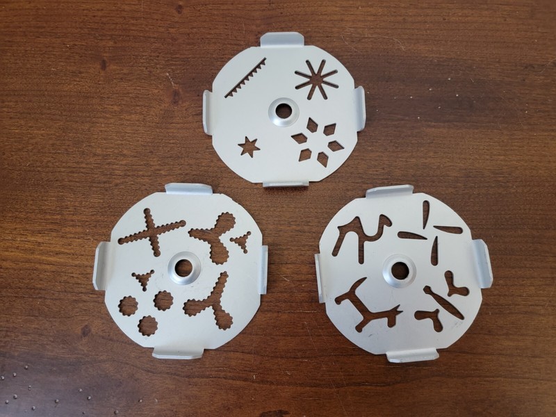 VINTAGE MIRRO DIAL-A-COOKIE PRESS w/CRANK HANDLE & 3 DISCS gallery