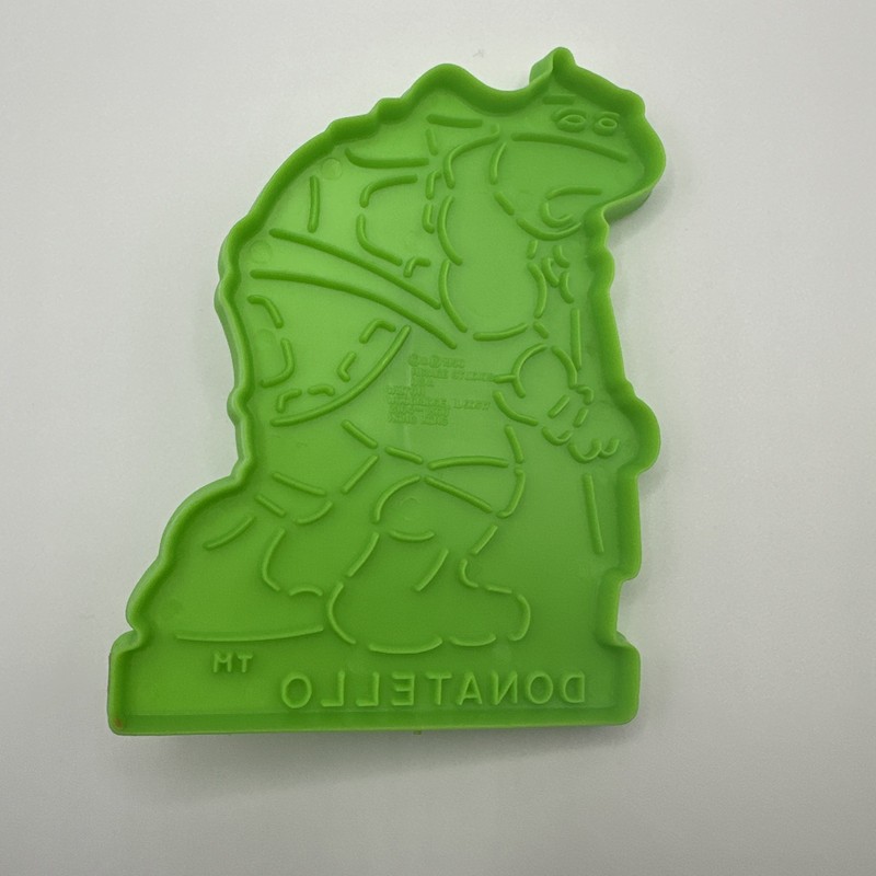 TEENAGE MUTANT NINJA TURTLES - Vtg 90s TMNT 4 Green Cookie Cutters gallery