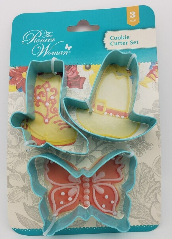 Pioneer Woman 3 Piece Cookie Cutter Set New!
